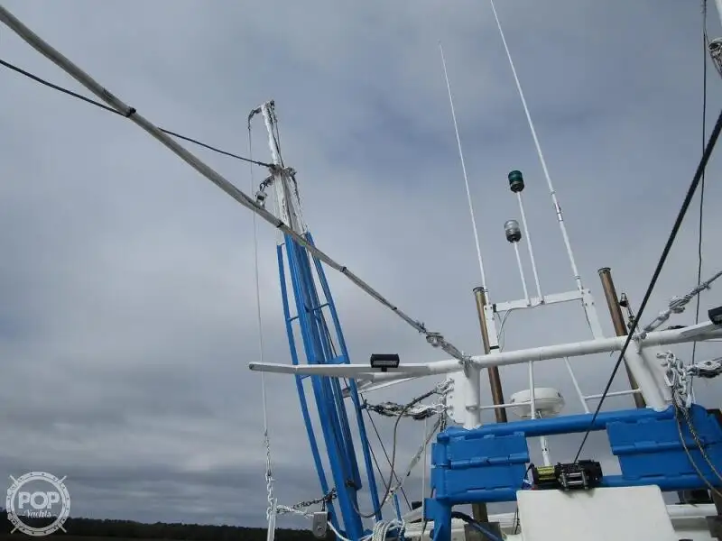 Navio de pesca de arrasto à venda