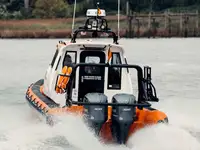 Bote inflável rígido à venda