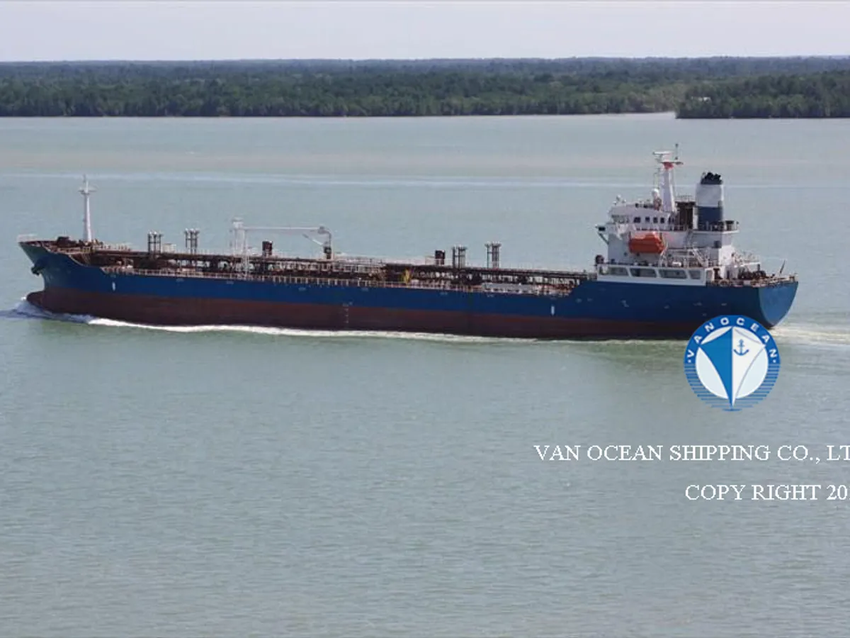 Navio-tanque de óleo/produtos químicos à venda
