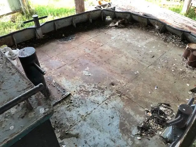 Rebocador à venda