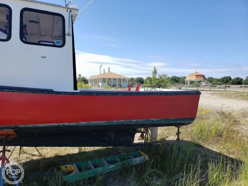 Navio de processamento de peixe à venda