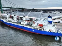Navio frigorífico à venda