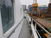 Navio porta-contêineres à venda