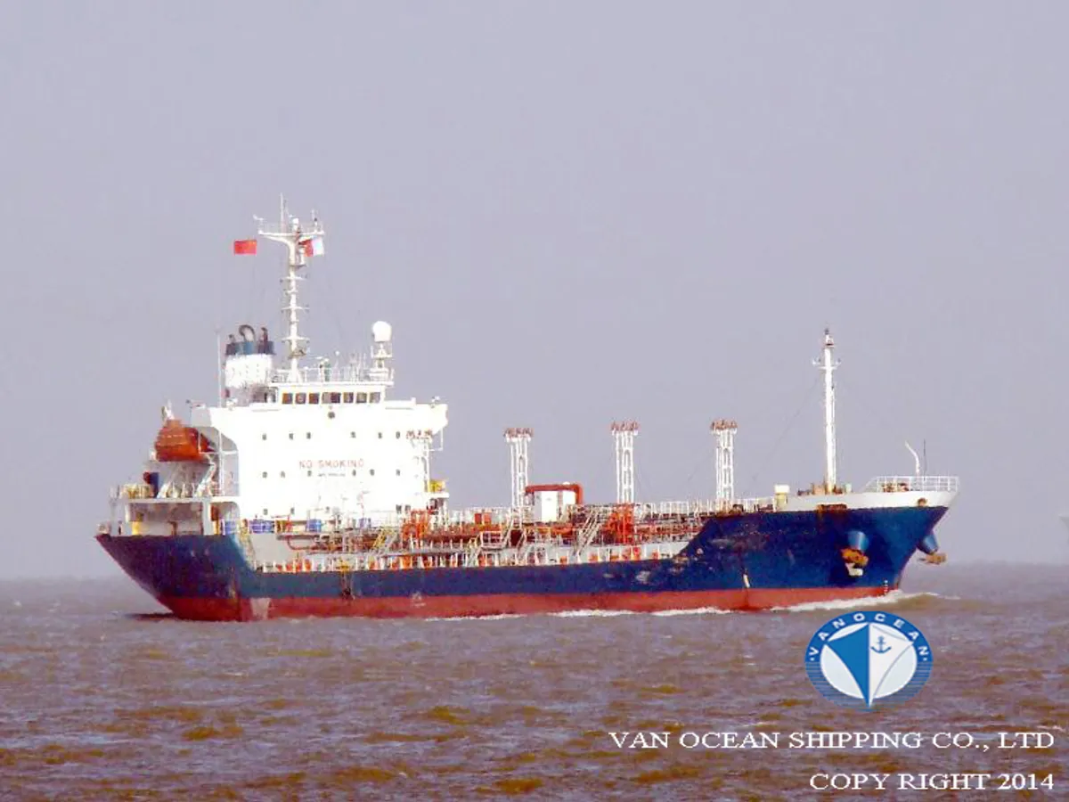 Navio-tanque de óleo/produtos químicos à venda