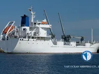 Navio frigorífico à venda