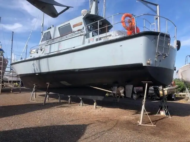 Navio de pesquisa à venda