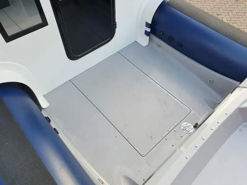 Bote inflável rígido à venda