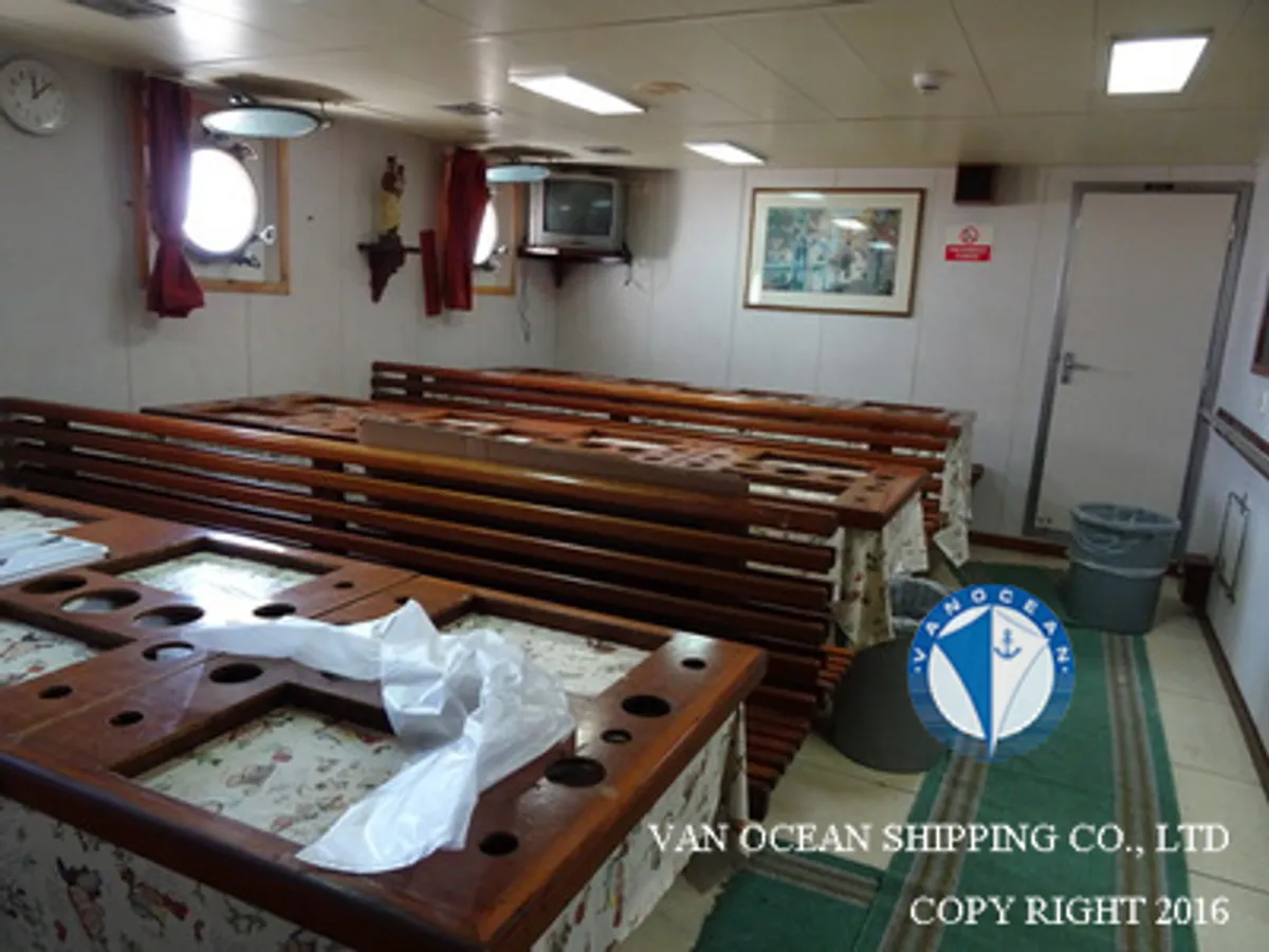 Navio de pesca de arrasto à venda