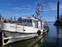 Rebocador à venda