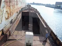 Outro à venda