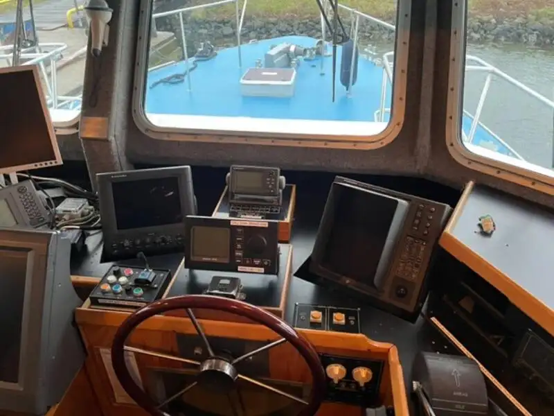 Navio de patrulha à venda