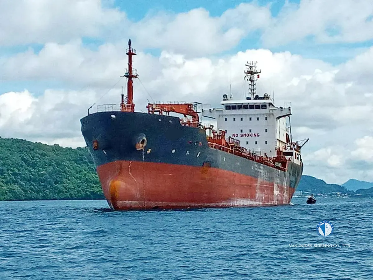 Navio-tanque de óleo/produtos químicos à venda