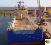 Navio de abastecimento à venda