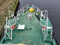 Barco de tripulação à venda