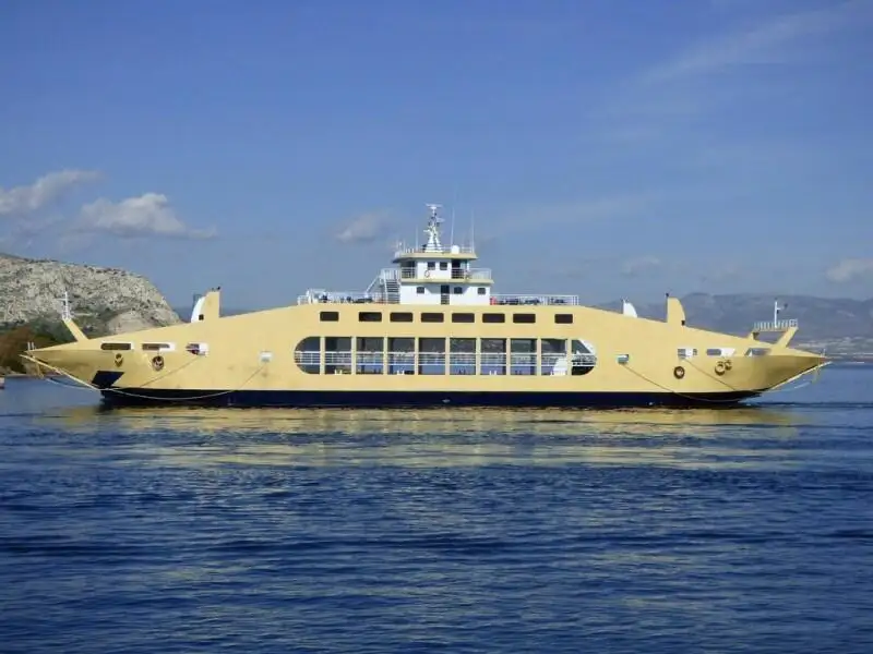 Navio RoPax à venda