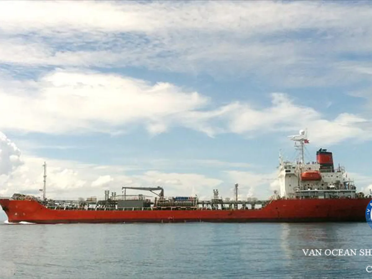 Navio-tanque de óleo/produtos químicos à venda