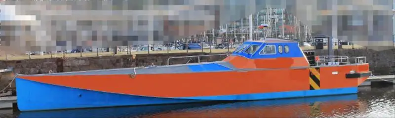 Doca flutuante à venda
