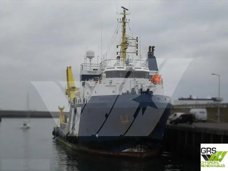 Navio frigorífico à venda