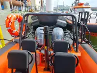 Bote inflável rígido à venda