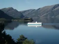 Barcaça à venda