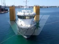 Doca flutuante à venda