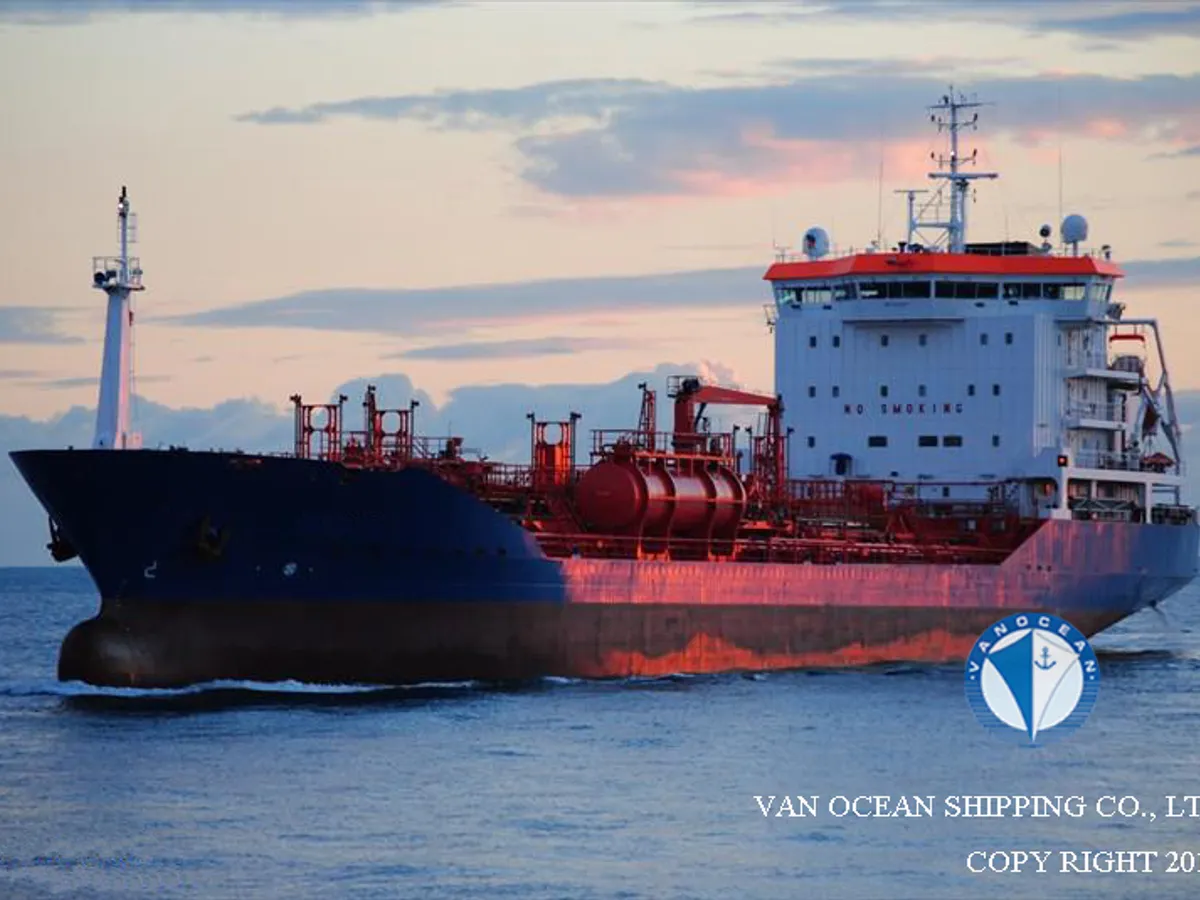 Navio-tanque de óleo/produtos químicos à venda