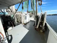Navio de pesca de arrasto à venda