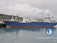 Navio frigorífico à venda