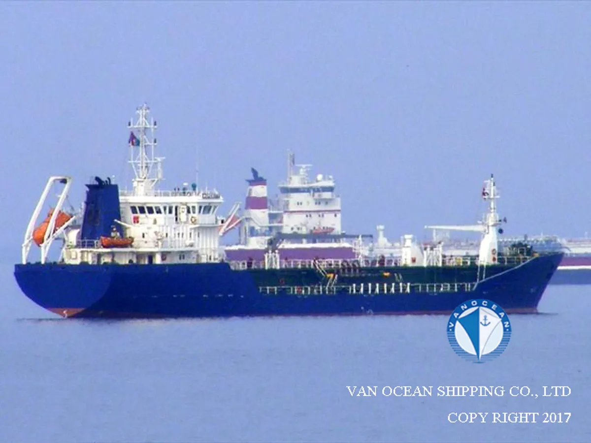 Navio-tanque de óleo/produtos químicos à venda