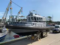 Barco da tripulação à venda