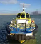 Barco de tripulação à venda