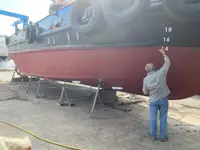 Rebocador à venda