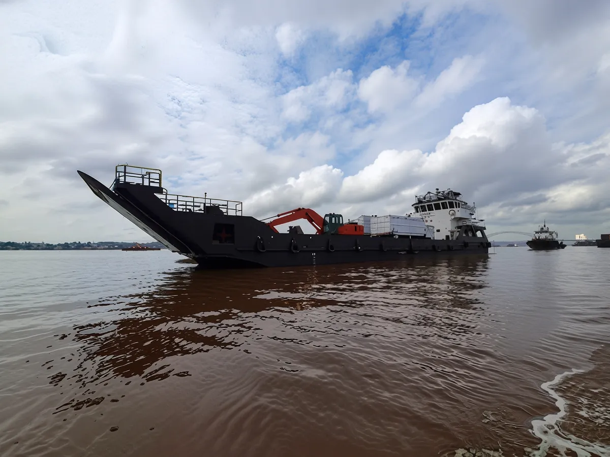 Balsa de desembarque, tanque à venda