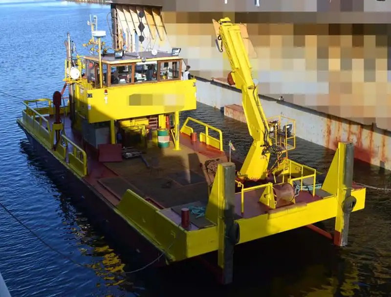 Barcos de trabalho à venda