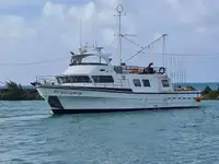 Navio de pesca de arrasto à venda
