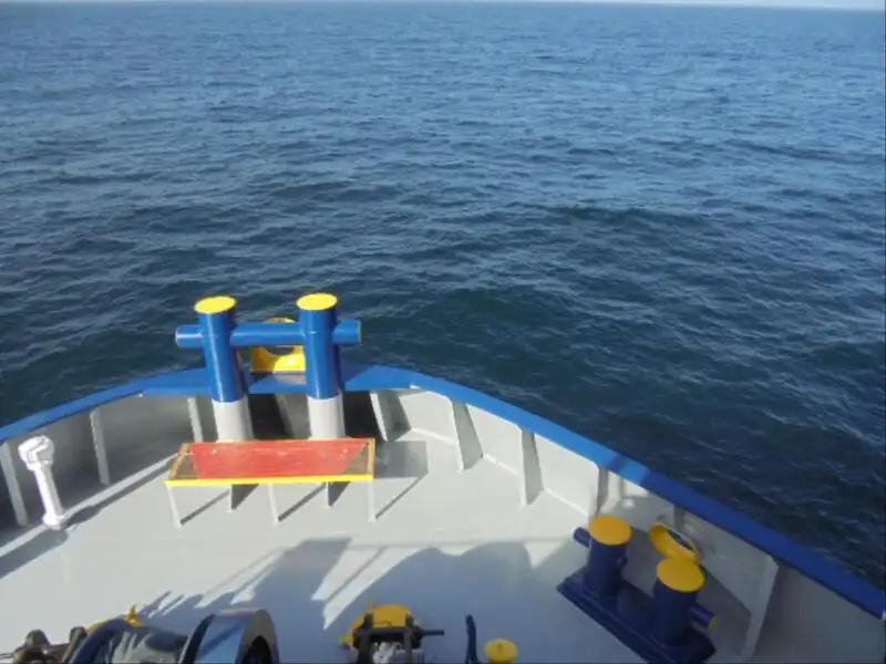 Navio frigorífico à venda