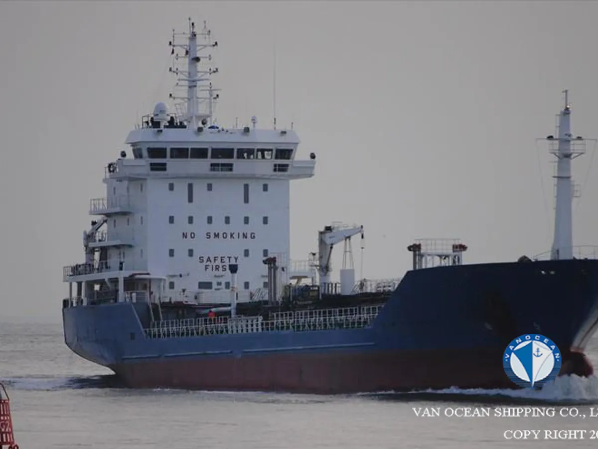 Navio-tanque de óleo/produtos químicos à venda