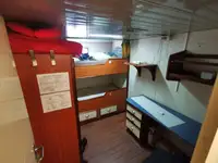 Navio de abastecimento à venda