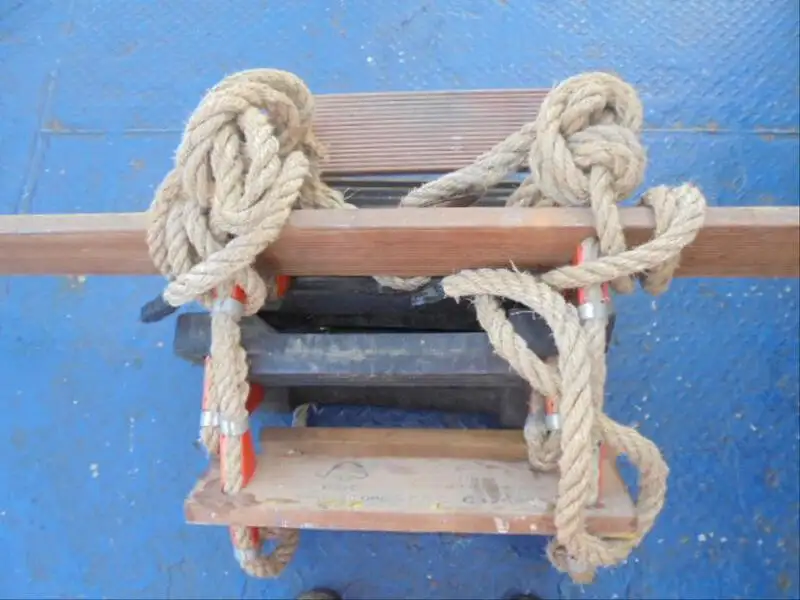 Navio frigorífico à venda