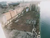 Balsa de desembarque, tanque à venda