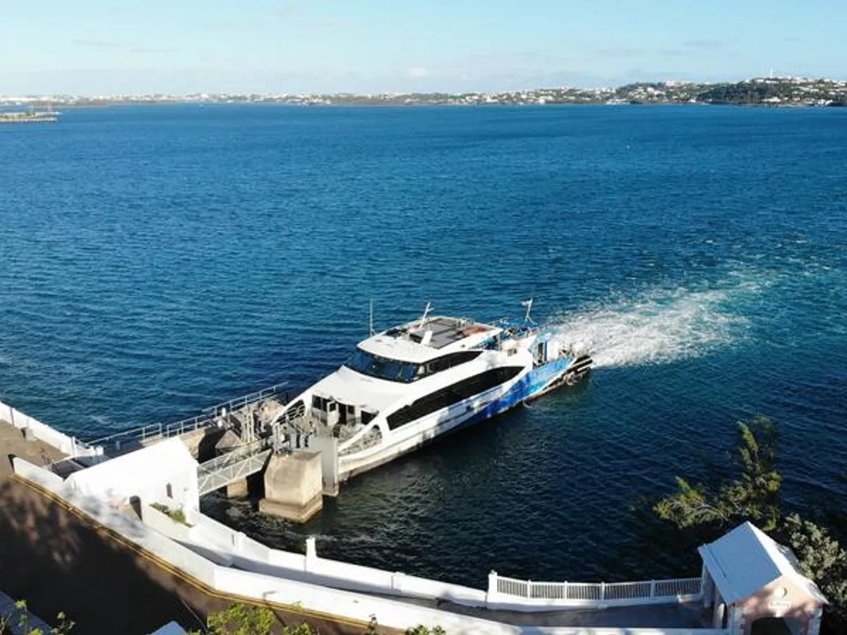 Navio de transporte de passageiros (Ferry) à venda