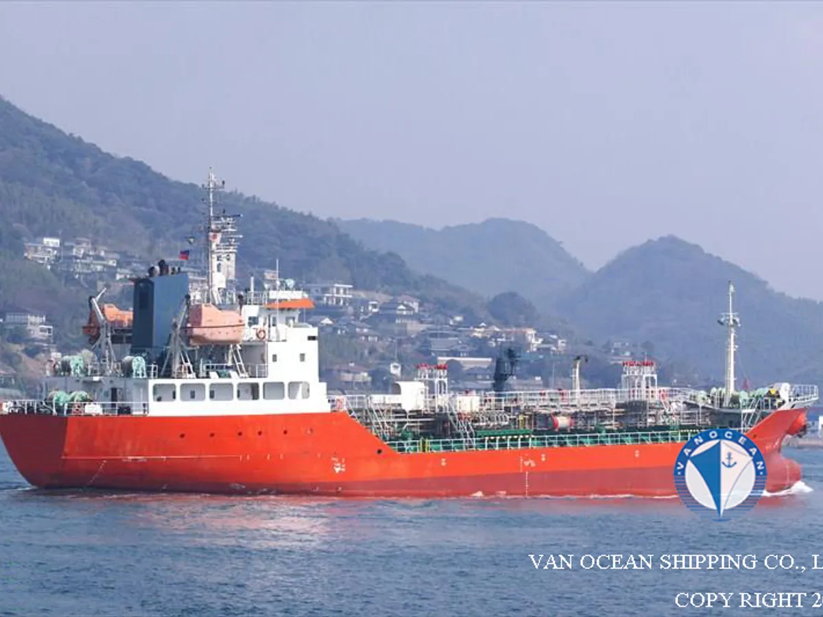 Navio-tanque de óleo/produtos químicos à venda