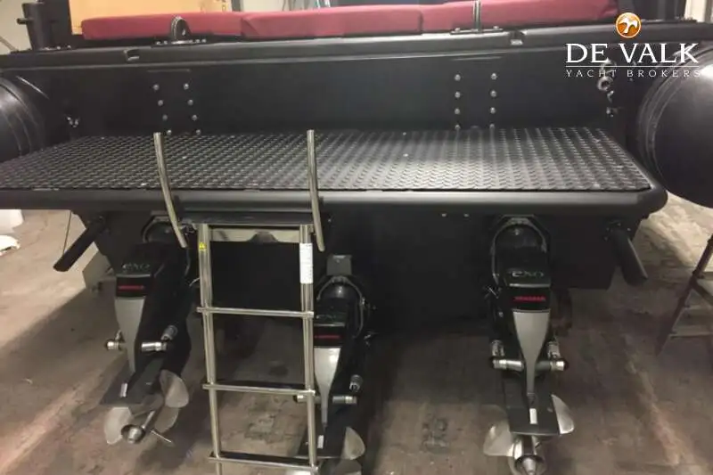 Bote inflável rígido à venda