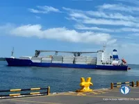 Navio frigorífico à venda