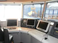Navio porta-contêineres à venda