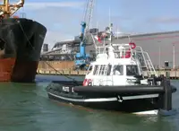 Rebocador à venda