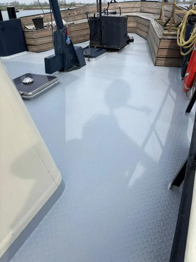 Navio de patrulha à venda