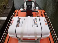 Navio porta-contentores à venda