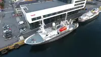 Navio porta-contêineres à venda