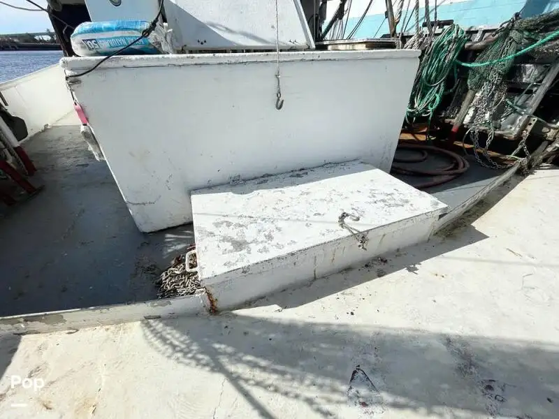 Navio de pesca de arrasto à venda